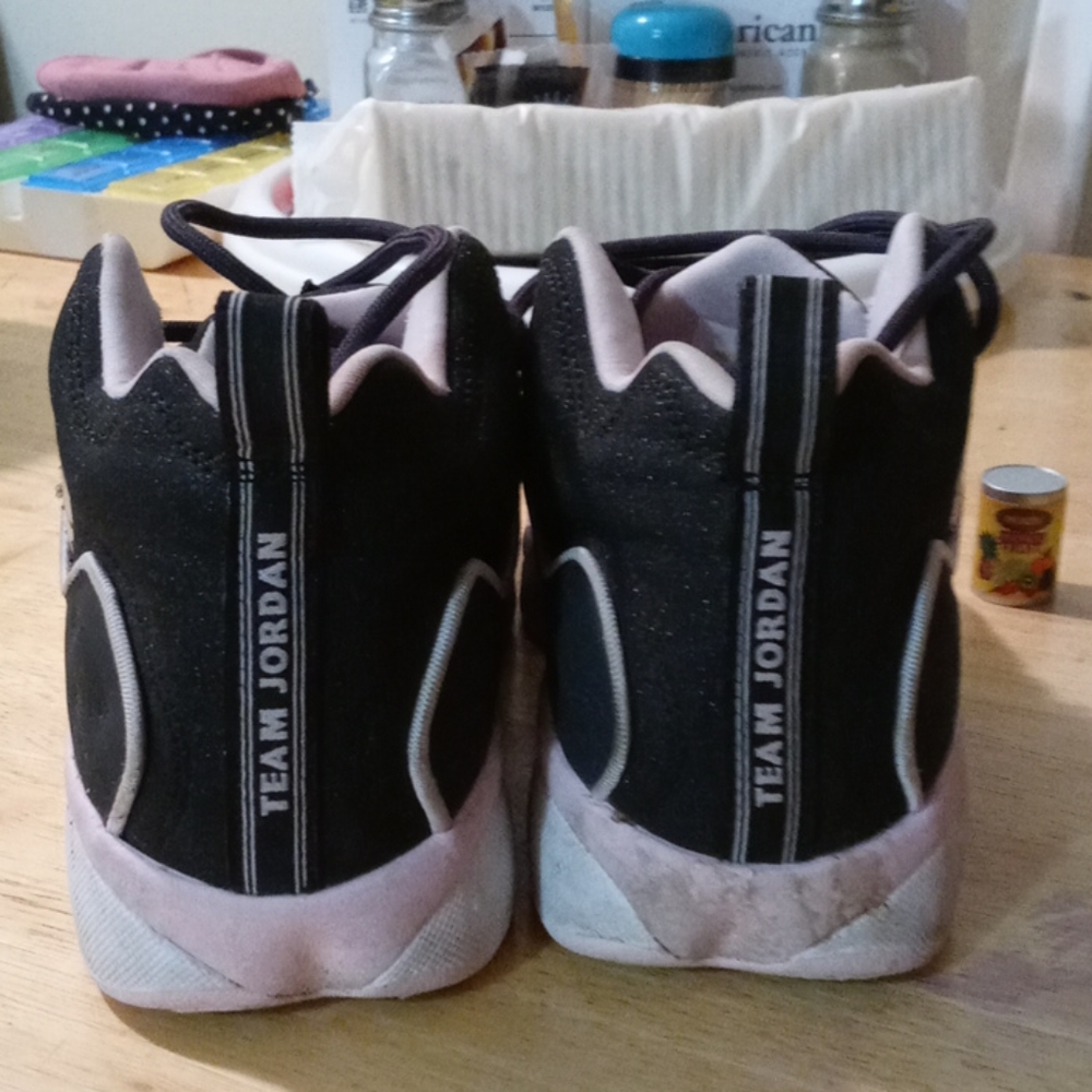 Shoes - Picture 3 of 5